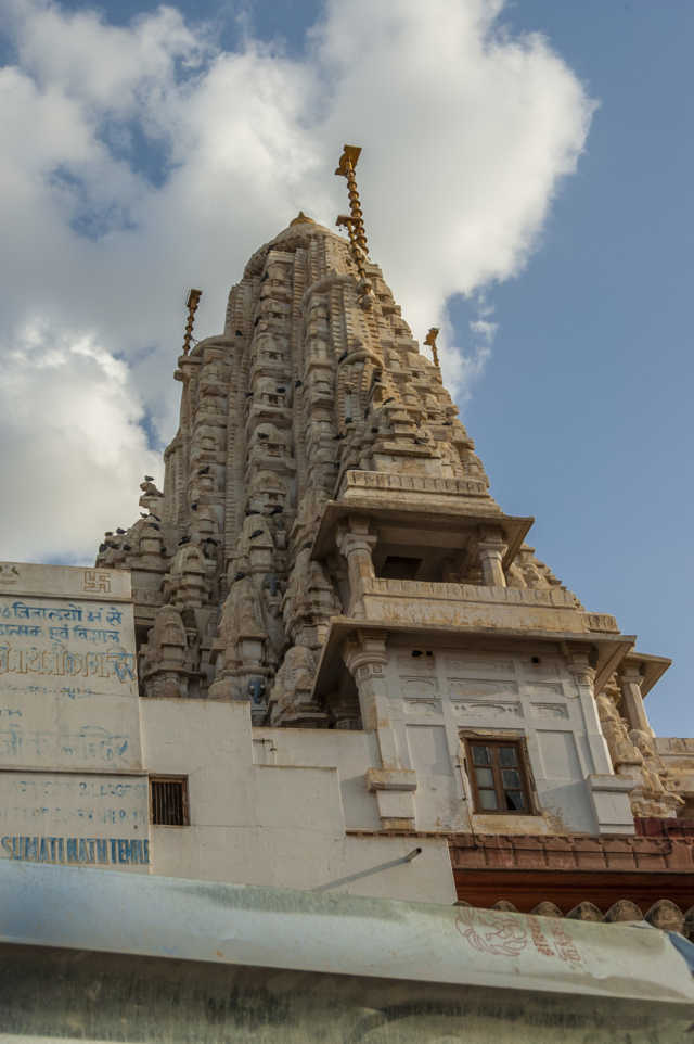 27 - India - Bikaner - templo jainista de Bhandasar